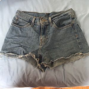 high waisted Levi jean shorts Sz. 27